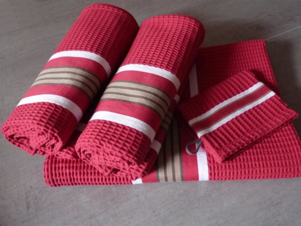 Drap de bain en coton rouge tuile NID D'ABEILLE