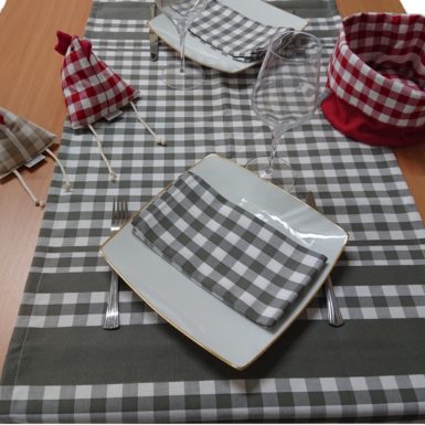 chemin-de-table-gris-guinguette