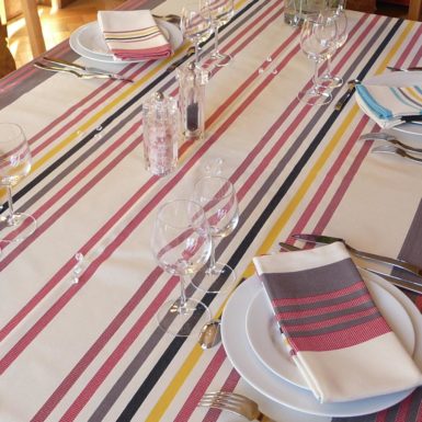 Nappe de table rouge CAMON