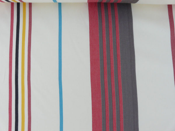 Tissu au mètre en rouge CAMON – Image 2