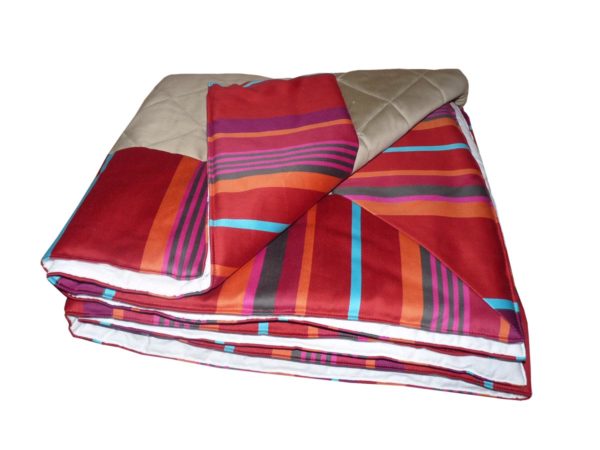 Plaid pour canapé tissu rauyre rouge MIREPOIX