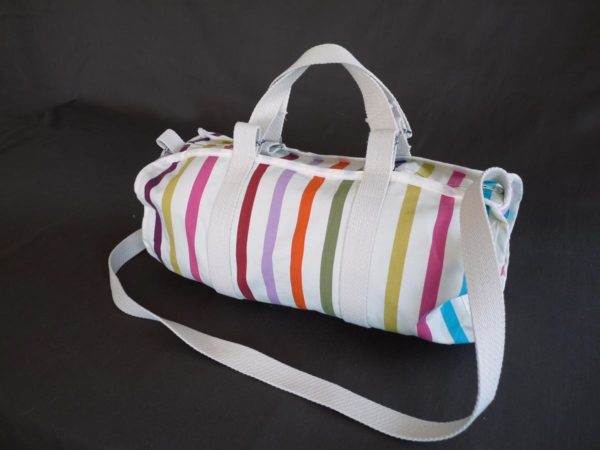 Sac de sport blanc a rayure TUTTI FRUTTI