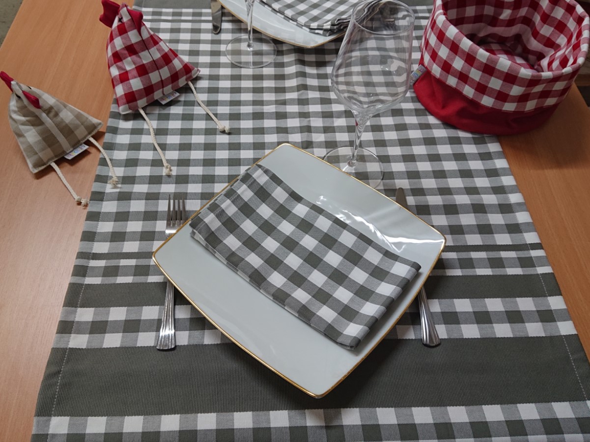 Mispend At bygge udbrud Serviette de table carreaux gris GUINGUETTE - Tissages cathares