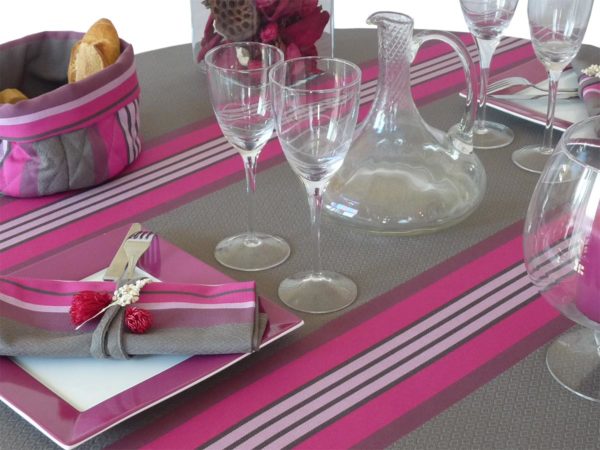 Nappe de table fuchsia et grise PUIVERT