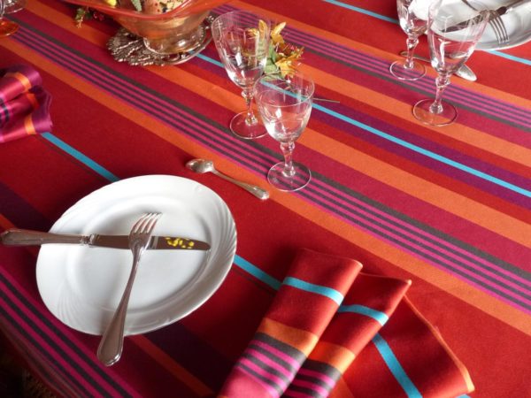 Nappe de table rouge MIREPOIX