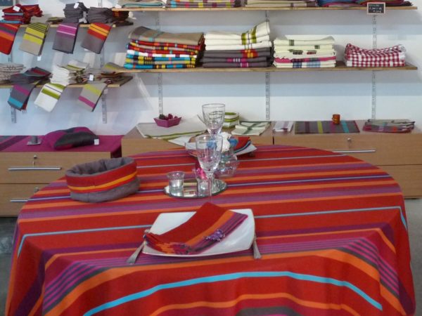 Nappe de table rouge MIREPOIX