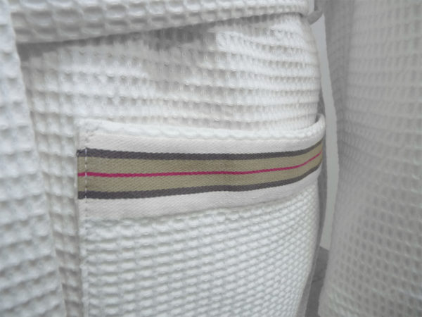 Peignoir blanc NID D'ABEILLE – Image 3