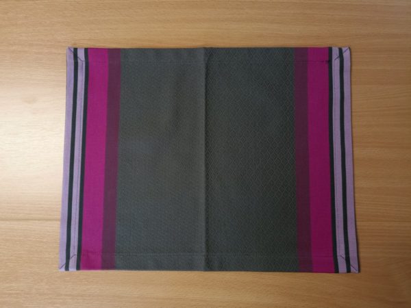 Set de table en tissu gris et fuchsia PUIVERT – Image 2