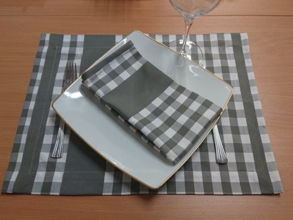 set-de-table-gris-guinguette