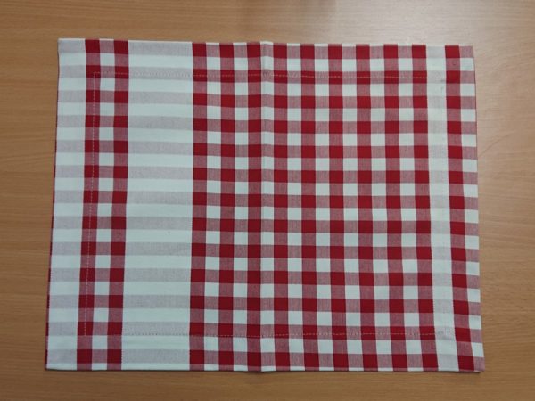 set-de-table-rouge-guinguette..
