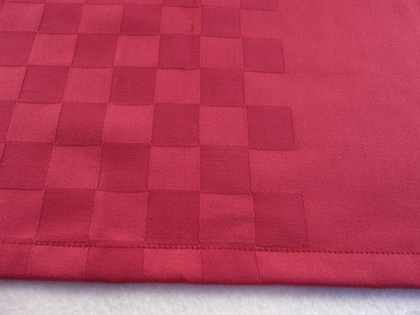 Chemin de table en coton rouge ROQUEFIXADE