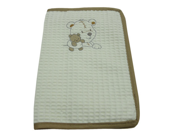 Protège carnet de santé en nid d’abeille broderie Ourson