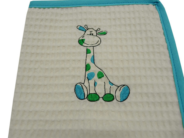 Protège carnet de santé en nid d’abeille broderie Girafe