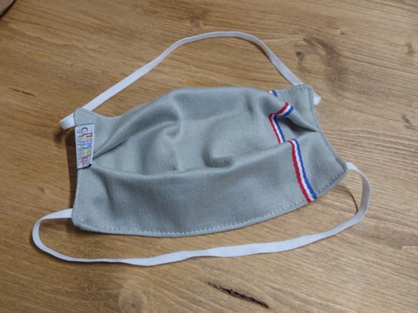 Masque de protection tissus Gris avec drapeau Français élastiques derrière la tête