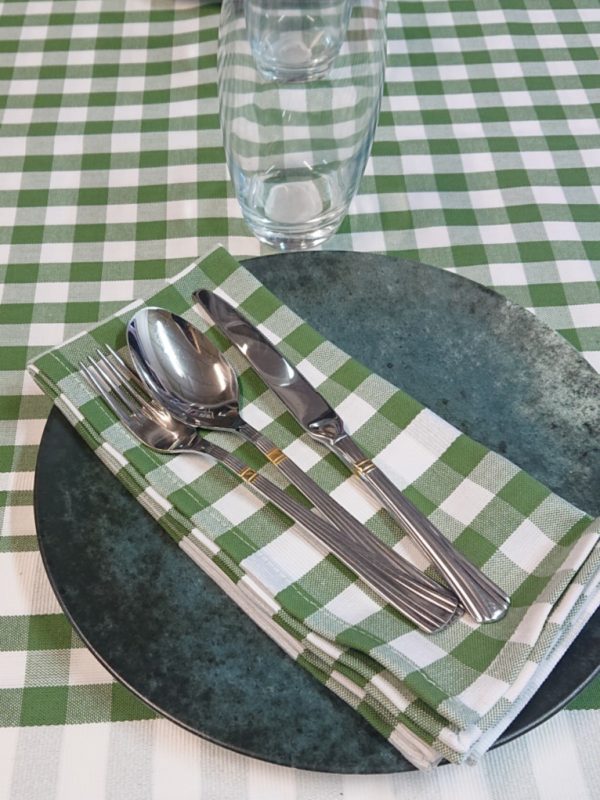 serviette-table-carreaux-vert-blanc-guinguette