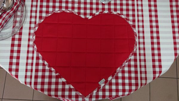 Set de table cœur rouge GUINGUETTE – Image 2