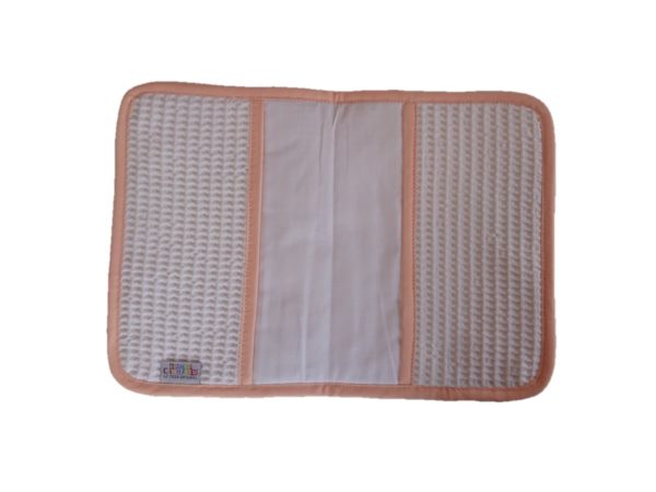 Protège carnet de santé en nid d'abeille blanc broderie visage – Image 2