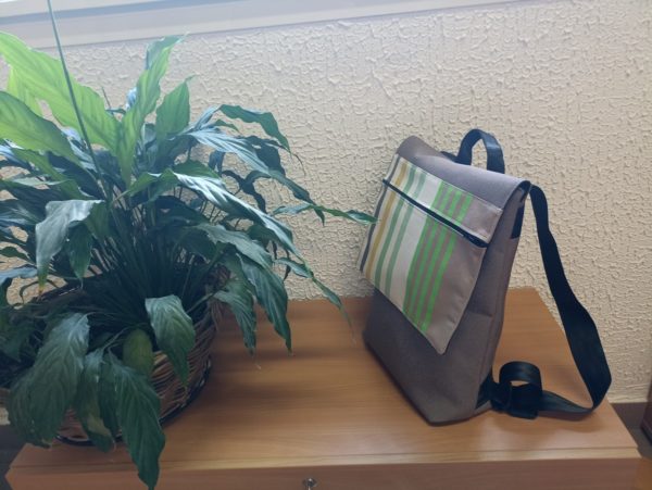 Sac à dos en matières recyclées CAMON vert