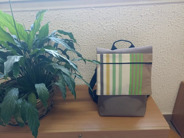 Sac à dos en matières recyclées CAMON vert – Image 2