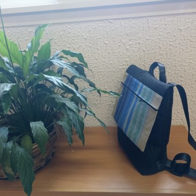 Sac à dos en matières recyclées AUTHENTIQUE bleu