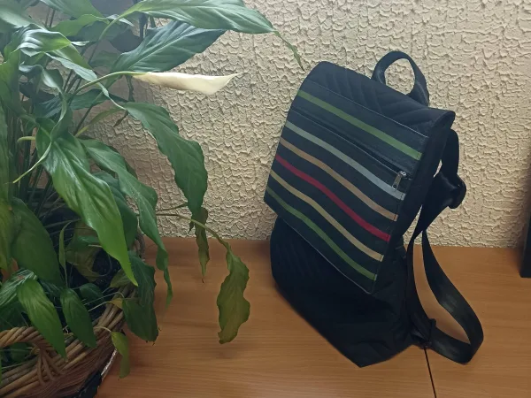 Sac à dos en matières recyclées MONTSEGUR noir