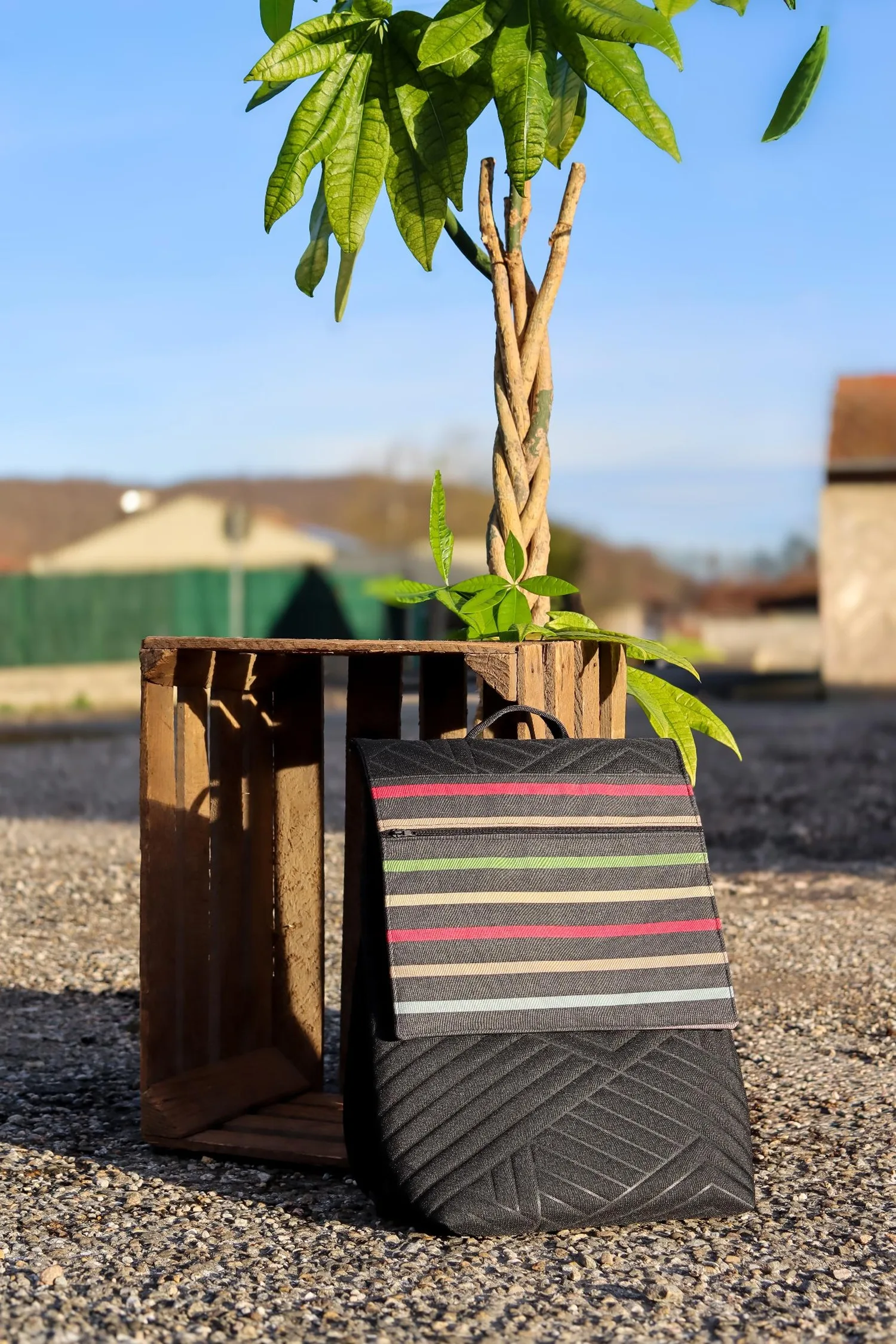 Sac à dos en matières recyclées MONTSEGUR noir